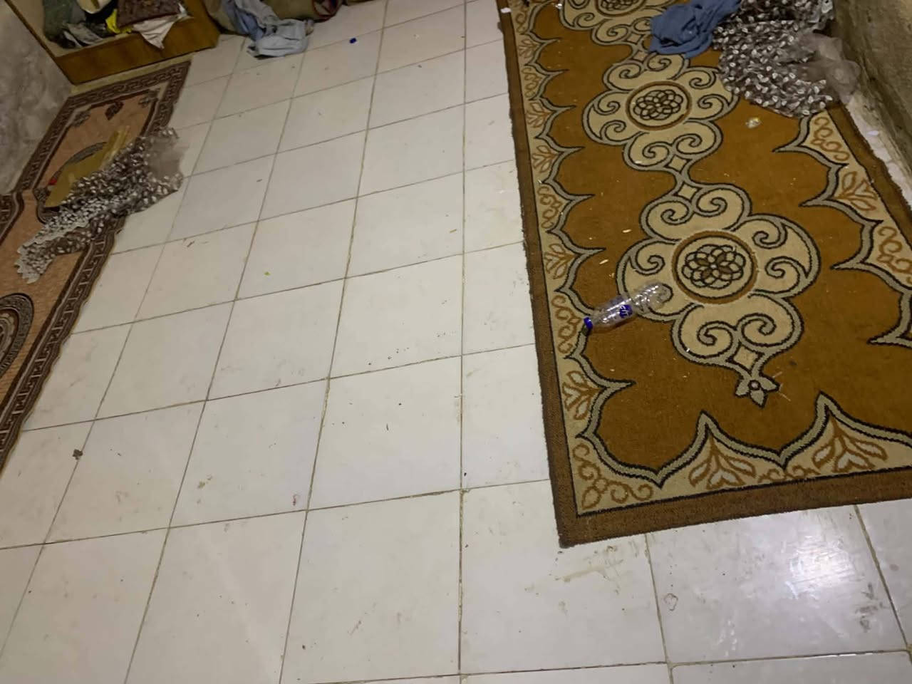 السلام عليكم بيت تجاوز المساحه 90 عنوان بغداد الزعفرانيه جسر ديالى سعر مناسب البيت ركن مقابيل الطابو واذا اكو بيت مراوس جبير ***********
