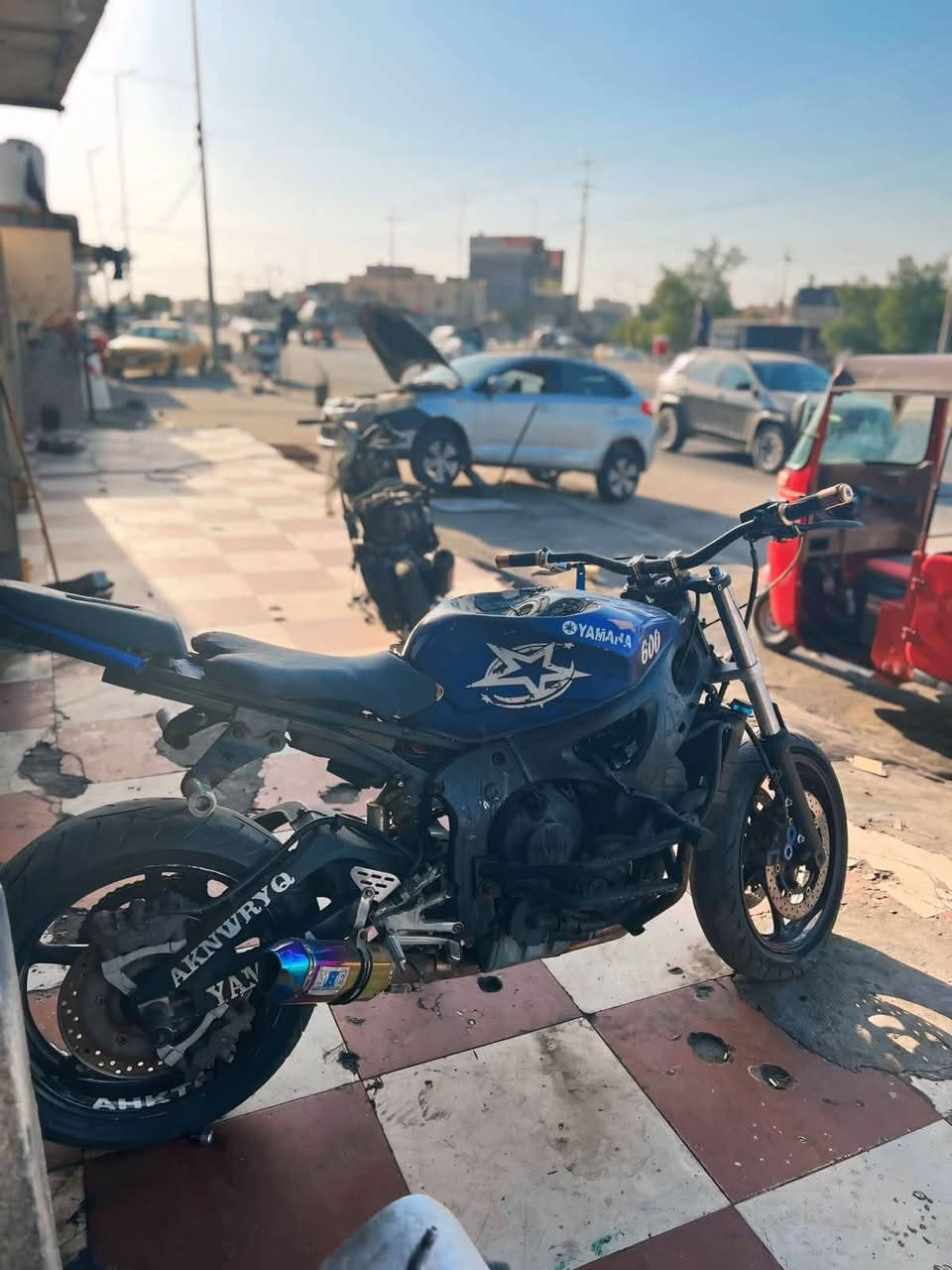 سلام عليكم بطح مكينه 600 كامله عوزه ترتيب ضفيره يعني طافيه أبيع سعر 650 وبيه مجال العنوان بصره *********** وذا اكو مراوس اي دراجه اروس
