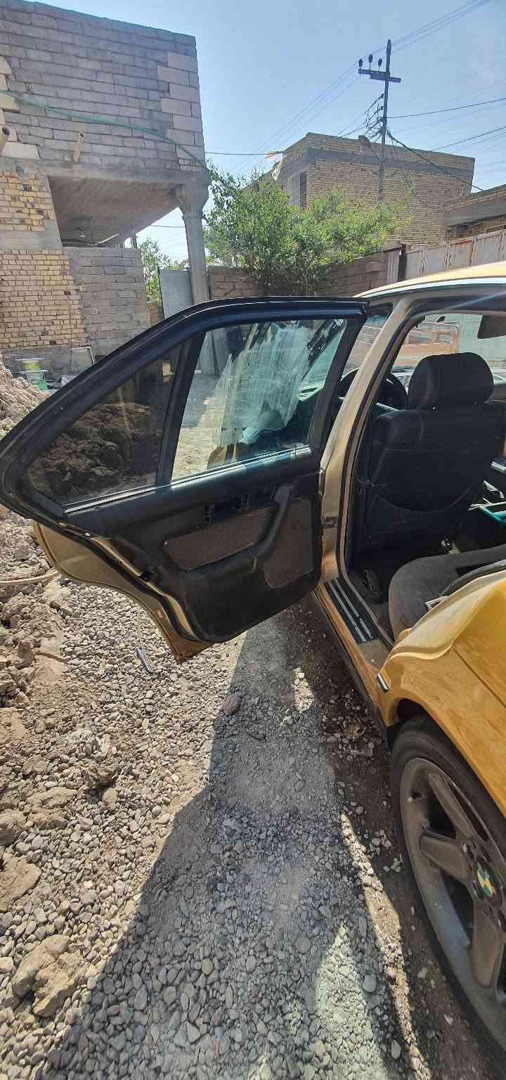 السلام عليكم بي ام اللبيع 525رقم انكليزي سنويه 29 مكينه مسكر خير من الله حداديه كهربايات كلهه شغاله قفال ريموت جام كهربائي تبريد شغال نقص غاز وبوري بيهه ليك السعر 30 وبي مجال رقم الهاتف.   *********** .    ***********
