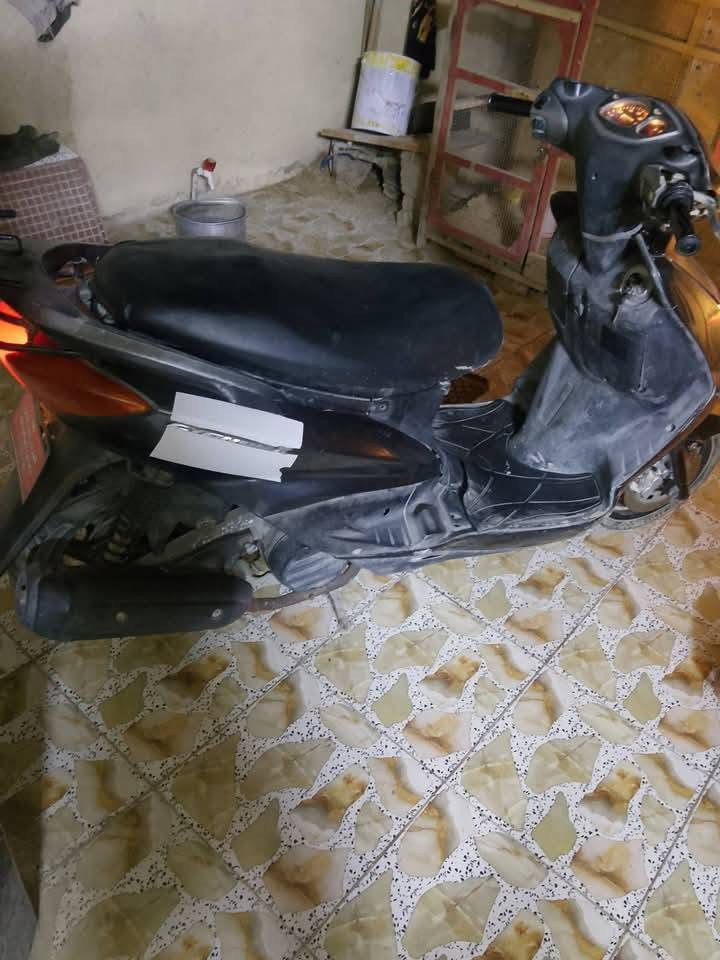 دراجه سكنس نوع نثيه كربائياته شغاله محركه نضيف ناعم خرسه السعر 250وبيهة مجال مكان الدراجه ابو غريب البيطره مقابيل المستشفى الرقم *********** ابو دراجه هاذا رقمه اني مكلف بل نشر

