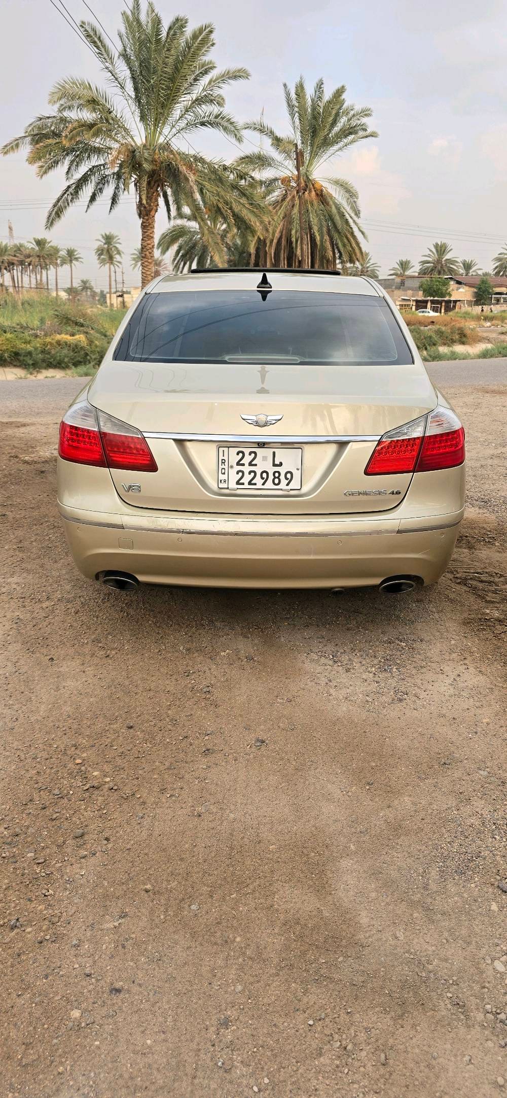 جنسس • ٢٠١١ • ٤٦٠٠ V8