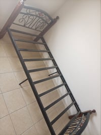 سرير • غرفه اخشاب
