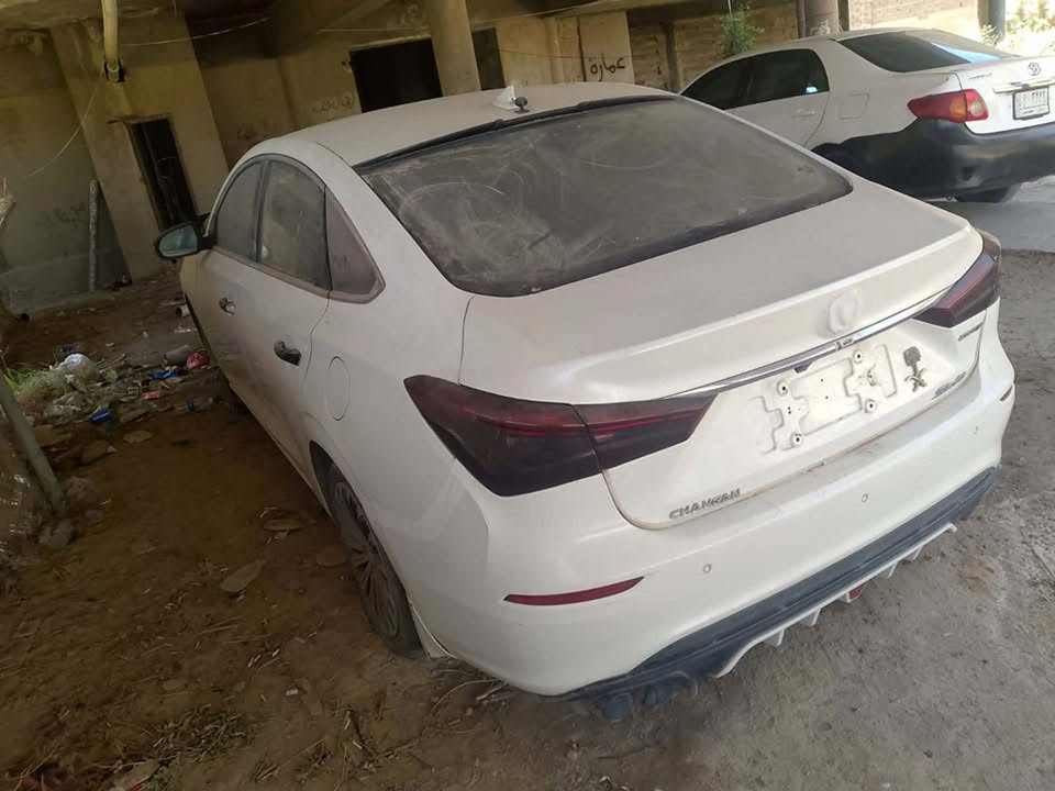 مراوي بسايبات ثنين او بيع
السلام وعليكم شانجان موديل 19. سنويه ساقطه ب23 تاخذ مصفره سياره حره بسم ولدتي.  
مجفته مره وحده و بيها حماوه ليش مادري
فول مواصفات ومعروفه الشانجان الايدو 
عنوان بغداد حي الفرات
  ***********مراوس بسايبات ثنين جدد او بيع 75 بيه مجال بسيط حك الجيه.

