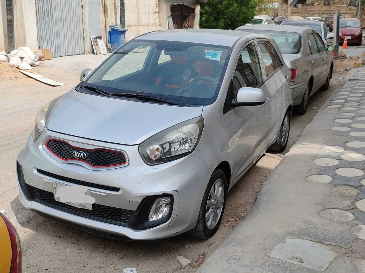 السلام عليكم
كيا بيكانتو موديل 2015
رقم بغداد
لون سلفر
ماشية 39500 الف كم
نظيفة بدون صبغ
الموقع: الكرادة
السعر: 12,500 مليون د.ع
للاستفسار الاتصال على رقم ***********
