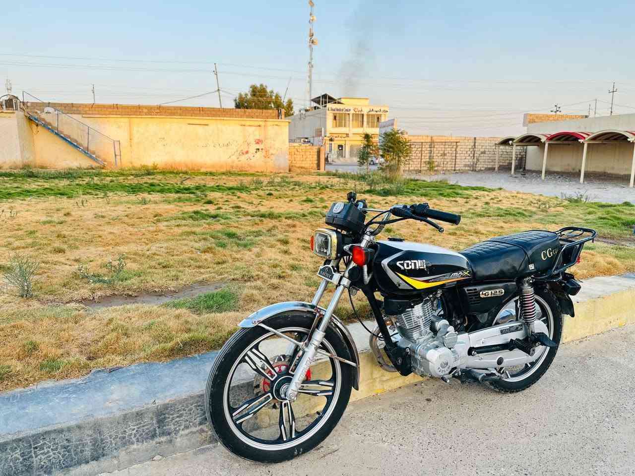 السلام عليكم 
سونك موديل 2023 بي منفيس كلشي شغال
السعر 550 وبي مجال 
***********
#مكاني_ناحية_القيارة_قرية_الحود
