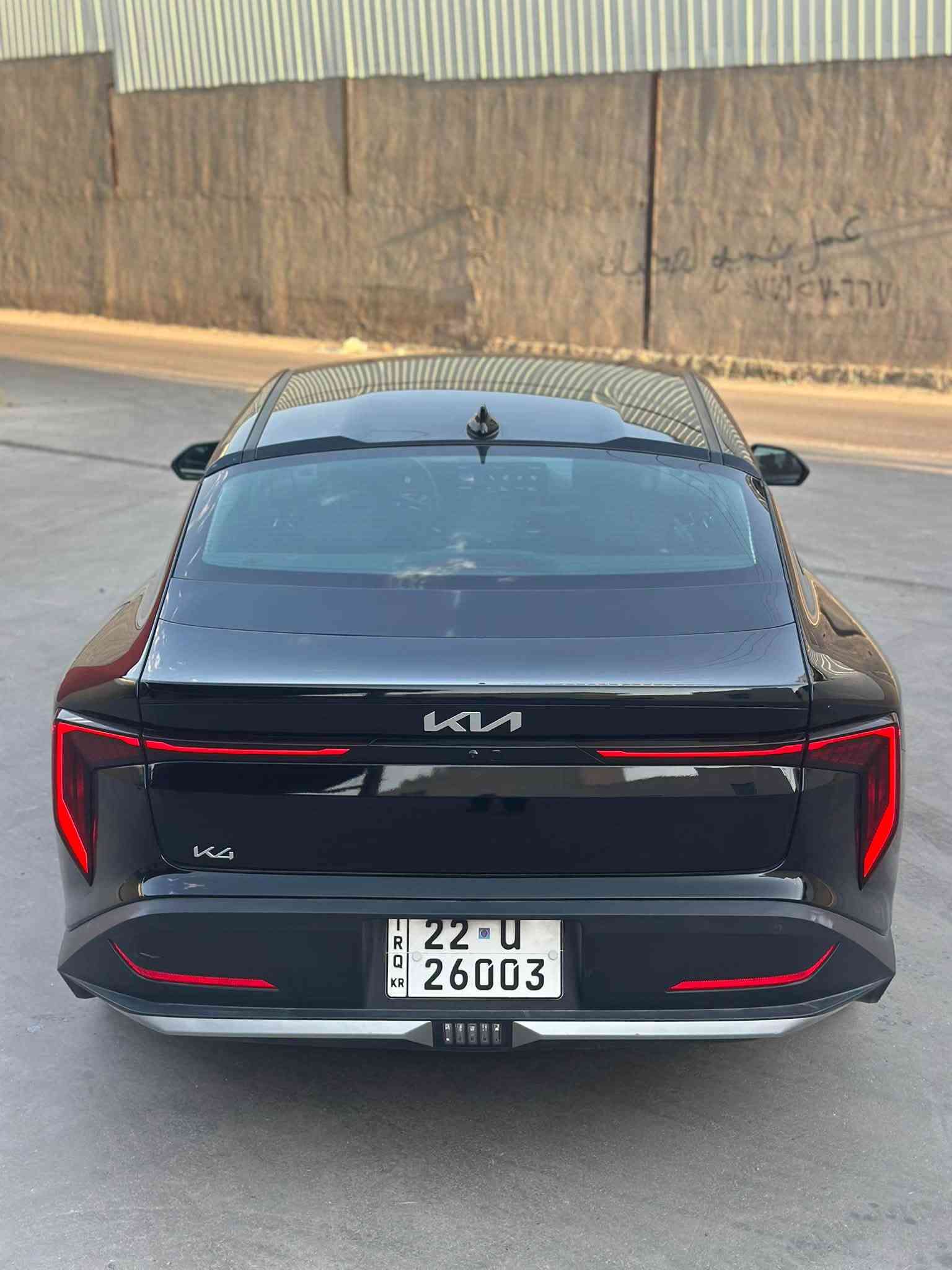 السلام عليكم    السعر 150  فقط 👉👍
لون اسود
موديل 2025❤️
السعر 150وبي مجال 
K4 أمريكي
بنيد وجاملغ فقط 
ايرباك ستيرن 
مازده 
بك لايت لد
بصمة تشغيل عن بعد
رادار كل الجهات 
توقف ذاتي 
توقف خلفي
شاشة متصل🖥️
ثلاث وضعيات للكاميرا
وبعد بيه مواصفات  
مكان سيارة بغداد الدوره 🚗
الشراي يتصل ***********
