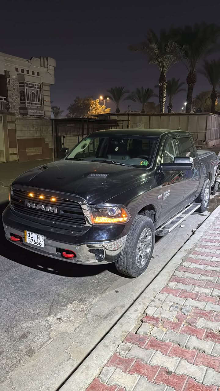 RAM CLASSIC 2019
السلام عليكم 

رام كلاسك موديل ٢٠١٩ big horn 

ممشى ٧٠ الف كيلو 

حادث جاملغ ايمن مصبوغ و بنيد مبدل

المواصفات:

مكينة هيمي v8 5700

حساسات امامية خلفية

كشن سايق كهرباء 

تبريد قطعتين

شاشة اعطال كبيرة

الاضافات :

منظومة غاز ١٠٠ لتر

ويل كروم قياس ٢٠

لايت عدسة و غطاء بدي

السيارة عليهة تخم تاير جديد toyo tires و باتري جديد

السعر ٢١٥ ورقة

للتواصل ***********
