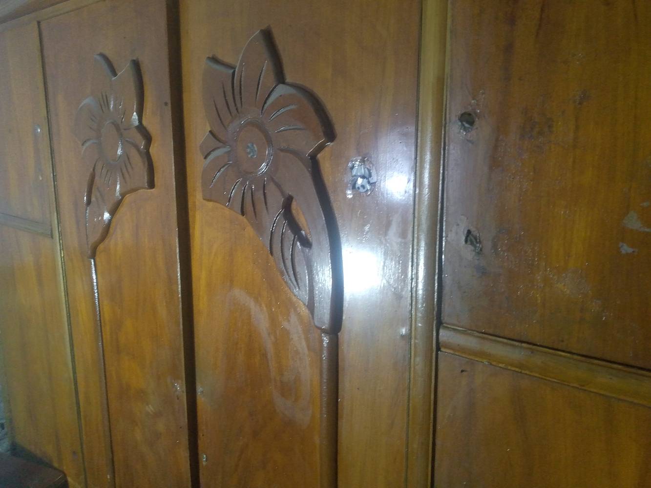 بغداد • ٦بيبان • اخشاب اصلية