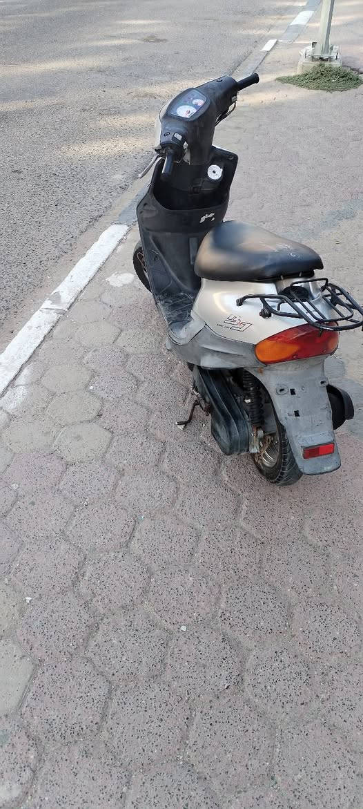السلام عليكم 
دراجه تسع زروف كامله سلف هندر اشاير كله شغال دراجه كله بلاد ما مفتوحه للبيع السعر 450 بيه مجال مكاني ابو لخصيب البهادريه *********** البصرة, العراق
