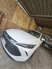من رخصة صاحب الكروب بي وايدي.كن بلاص  موديل 2025  ماشيه 2000الكلي وقاب...