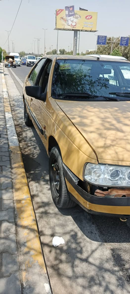 بيجو GLx ٢٠١٢ سيارة ابلاديه بدون قطره صبغ ولا تبديل تبريد شغال مكينه وحداديه ٧٠ /١٠٠ رقم بغداد تحويل  بيه طخات بصيطه يرادله ترتيب السعر ٢٢ مكان السيارة الدوره الاتصال عل الرقم ***********
