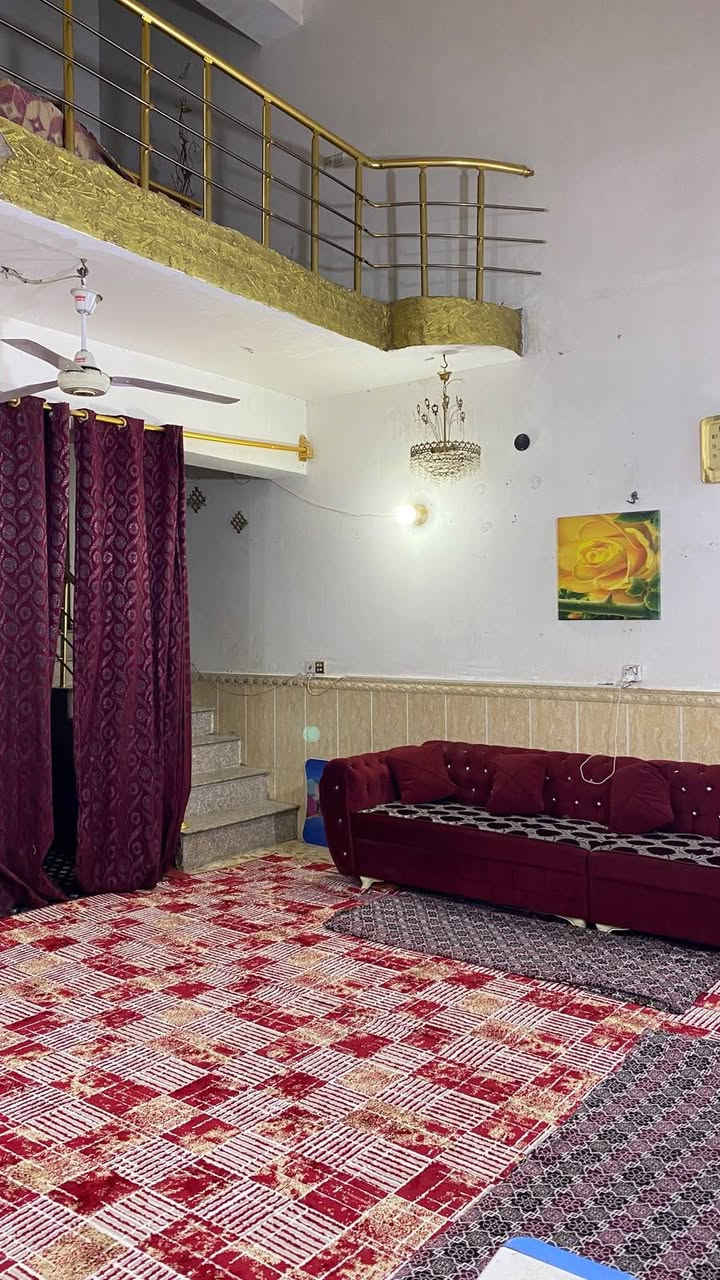دااااار للبيع مساحه 200 متر حي ميسان قطاع 77 مقابيل مدرسة 

طابقين صب كونكريت درجه اولى 4 غرف نوم 2صاله

 استقبال مطبخ صحيات 3 السعر 255 مع المجال

 الاستفسار والاتصال *********** وات ساب مكتب الجبوري للعقار بلخدمه
