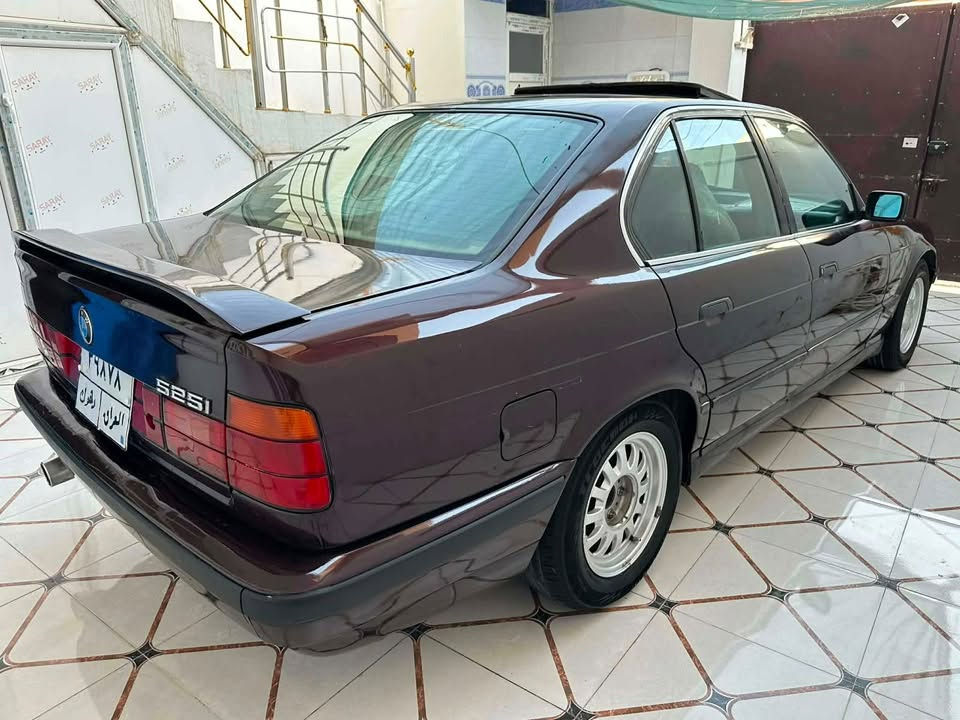 اسعد الله اوقاتكم بالف متابعينا الكرام    BMW  كير اوتوماتيك موديل 1991 محرك 6 سلندر حجم  525  محرك كير عالشرط رقم دهوك والهزة  جديدة  سيارة جديدة بمعنى الكلمة  كهربائياته كله شغالة  سعرة  57 ورقة بي مجال بسيط للشراي مال حك جية تيجي يمي عين غطة عين افراش اخدمك شراي يخابرني بيك خير اوتدلل ***********
