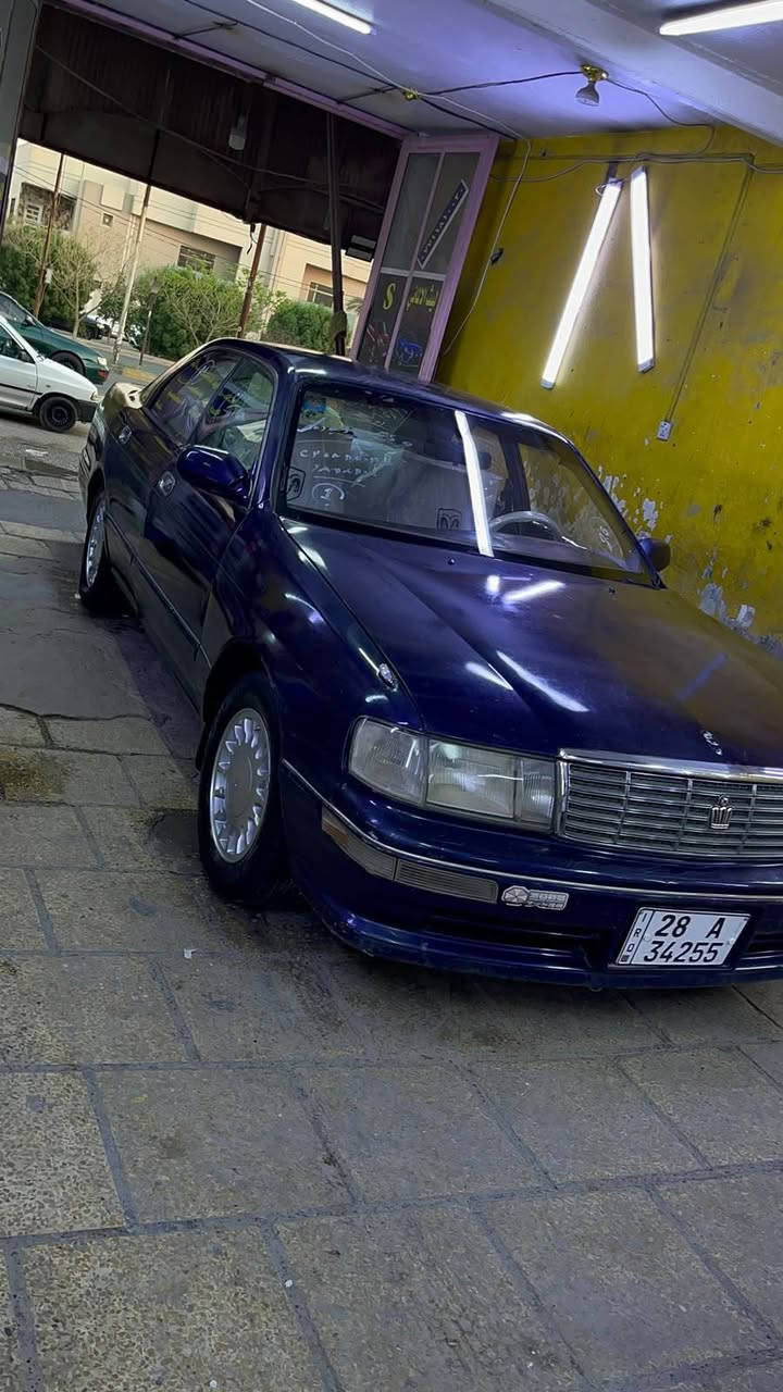 سلام عليكم 
بطة منفصل مديل 1994 لون نيلي محرك 2.5 رقم نجف انكليزي
كهربائيات كلهة شغالة مكينة مابيهة لا تبخير ولا تنقيص 
بيهة كصة قمارة سعر 36 وبيهة مجال بسيط مكان نجف كوفة 
للستفسار لاتصال على ***********
