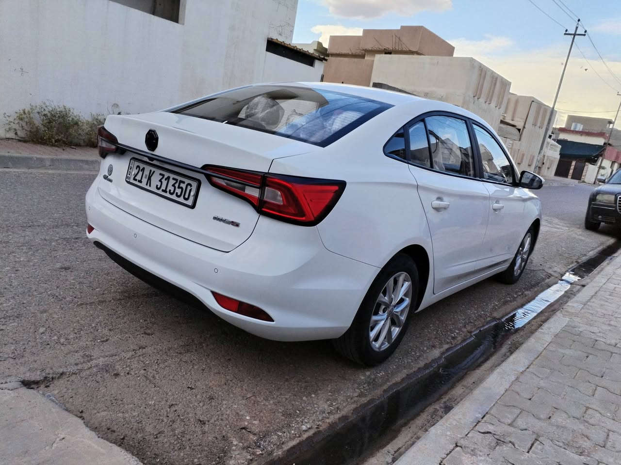 سياره MG5 خليجي
موديل 23 كومفورت
كفاله عامه من كلشي
بوضع الشركه وجديده 
ضمان 6 سنوات او 200 ألف كم 
رقم وسنويه كله جديد
بأسمي شرط التحويل
ماشيه 73 ألف كم
السعر 102 وبيهه مجال
مكاني كركوك رقمي
***********
