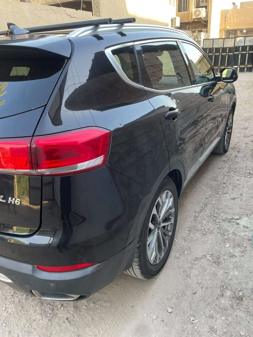 مواصفات خاصة وبسعر جوة السوك
هافال موديل H6 (2021) 

فول مواصفات  بسعر البلاش
فتحة سقف بانوراما
محرك 1500 تيربو كير 7 نمر
بصمة تشغيل + دخول ذكي
شاشة وسطية كبيرة عدادات ديجيتال 
كاميرات 360 درجة
حساسات أمامية وخلفية
رادار مانع تصادم
المحافظة على المسار
نقطة عمياء علامات ترحيب

مثبت سرعة راداري
🛡️ESP + مانع انزلاق
3 أنظمة قيادة (عادي - إيكو - سبورت)
كشنات جلد تدفئة وتبريد
مرايا قلاب عند الرجوع
تحكم كهربائي بالكشن مع خزن 3 وضعيات
تكييف أوتوماتيك ثنائي + خلفي
إنارة LED أمامية وخلفية
🅿️هاند بريك كهربائي
أوتو بارك + توقف ذاتي

📮 السـعـر ✅ تعليق رد فوري

مكان تواجد السيارة:بغداد 
رقم صاحب السيارة:
***********

