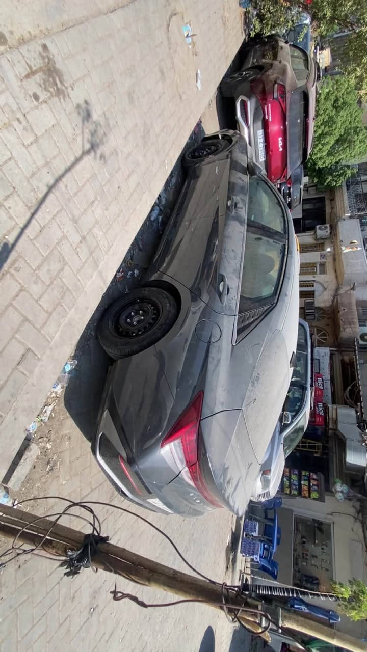 السلام عليكم
النترا موديل : 2024 

السعر : 145 وبيها مجال قليل🔥

حجم المحرك :  2.0  دوش 

مواصفات

فتحه 

بصمه

شاشة إلكتروني

كاميره

اوتو هولد : Auto Hold

اوتو ستارات : Auto Stard

اوتو ستارات : Auto Stop

رادار جانبي (نقاط عمياء)

رادار خلفي (التحذير من الاصطدام)

نظام : Eco

نظام : Normal

نظام : Sport

تحكيم ستيرين

بكلايتات LED

حادثها بنيد مصبوغ جاملغات بارد صور الحادث موجود 

عنوان :- بغداد شيخ عمر 

رقم تلفون و واتساب ☎️

***********
