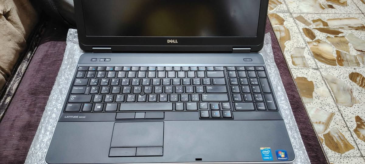 ديل E6540 • كور i7 جيل٤ • ٢٥٦ جيجا SSD