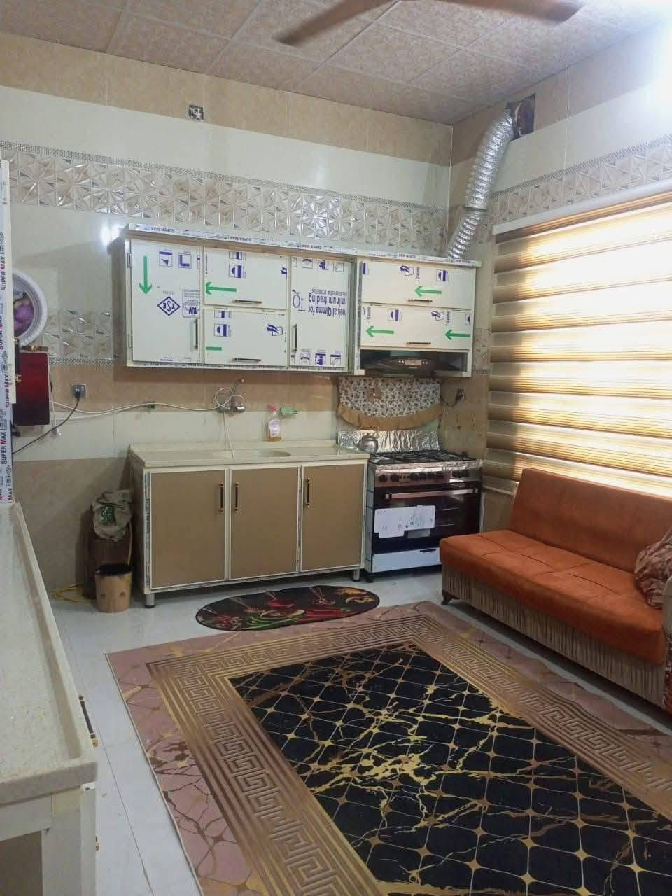 #بيت للبيع
الفظليه قريه الزهراء يبعن عن الشارع العام قطعتين البيت جاهز من كلشي
مساحة ٢٠٠ م
بنائه طابوگ ٢٠٢٤
استقبال جبيره
وصاله جبيره
ومطبخ
وغرفتين كبار
ومنور وحمام داخلي
وكراج
السعر ٦٥ وبيه مجال قليل
***********
