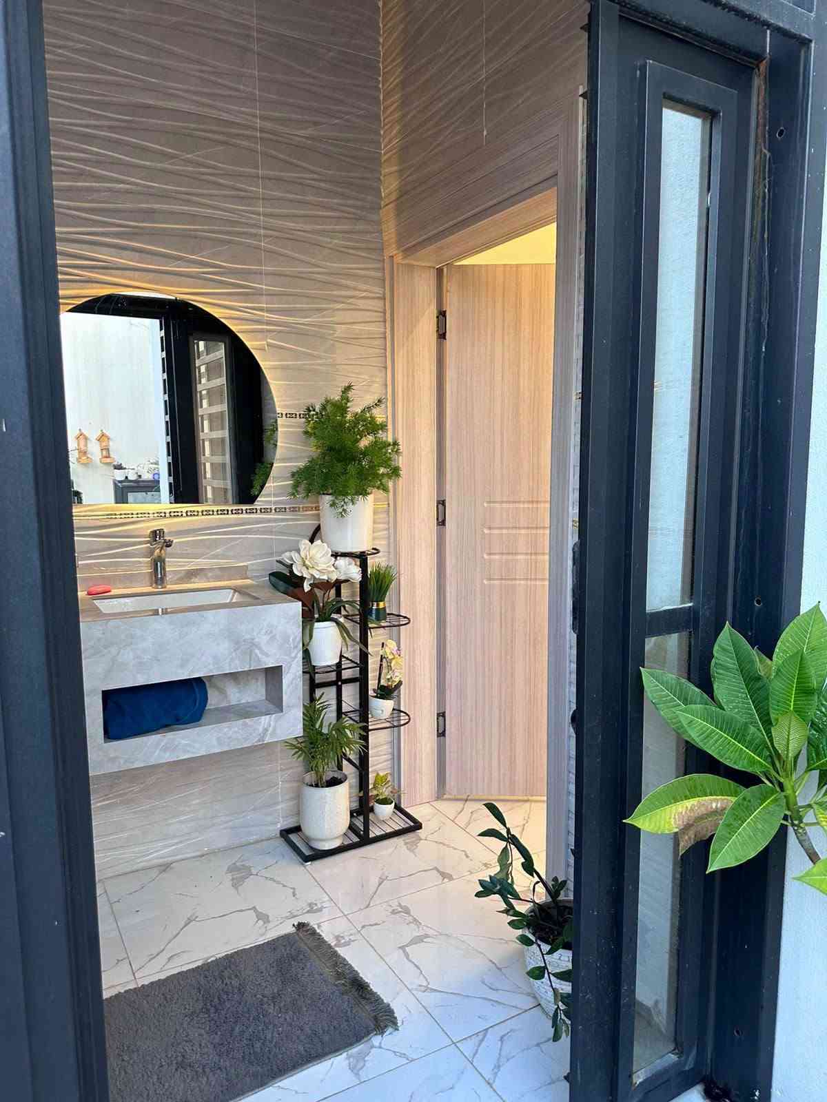 دارطابو طابق واحدبناء حديث للبيع
المساحة /١٦٠ متر
الواجهة / ٨ أمتار في ٢٠ متر
العنوان / كركوك حي النصر الثانية  السايدين قريب من الشارع العام
السعر / ١٩٠ مليون
للاتصال / ***********
