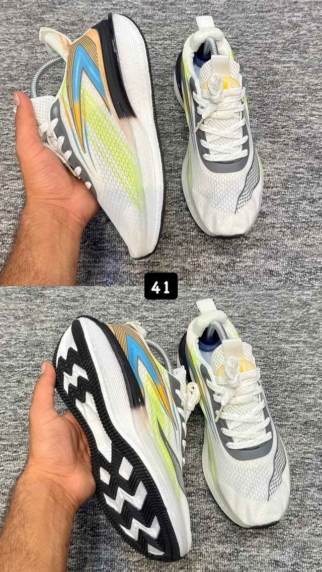 ترانشوز باله طبي تراندات عالميه
القياسات 39-40-41-42-43-44-45
توصيل لجميع المحافظات العراق 
العنوان البصره -قضاء المدينه -السوق

نص مكتوب في الصور:
- 41
- 42
- 39
- 43
- 40