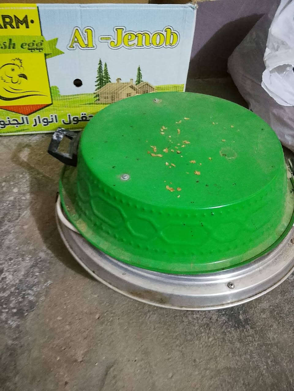 غراض بيت للبيع
ثلاجه وطباخ
ودواشك مع تنور كهربي
للستفسار ***********
