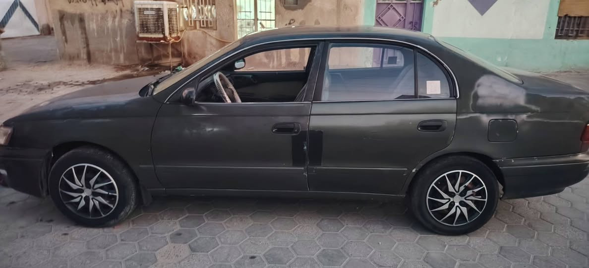 السلام عليكم
كرونه للبيع رقم بغداد السعر ٤٥ وبيه مجال مكان السياره النجف 
رقم صاحب السياره ***********

نص مكتوب في الصور:
- إدخال نص