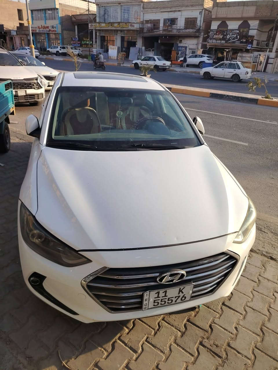 السلام عليكم النترا 2018 خليجي سعرها 130 $ قابل للتفاوض  
النترا 2018 خليجي نص فول فتحة سقف 

مري شفط 

اشاير بالمري 

سيارة جاهزة 

بيها ضربة بالجاملق جهة الراكب 

بيها شوية ملاحظات اتصل أو راسلني وبخدمتك 

تحويل ثاني يوم 

***********

***********

