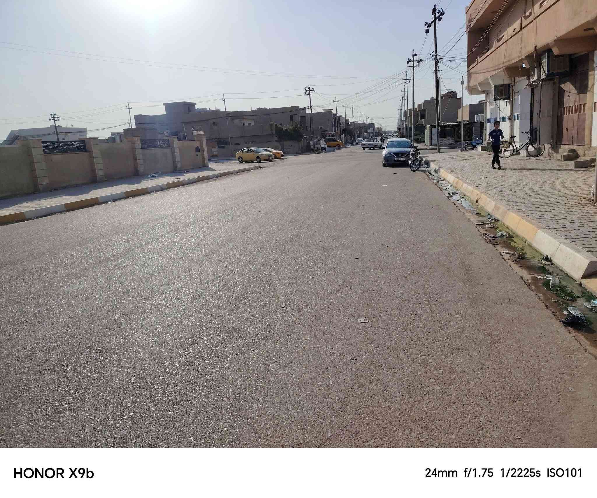 دار للبيع 100م طابو صرف
ركن حي ازوراء 77 قرب
على شارع 20 مقابل المستوصف
طابق ونص يحتوي على استقبال وهول ومطبخ 3غرف نوم
سعر المطلوب 87 ومجال بسيط
***********
***********

نص مكتوب في الصور:
- HONOR X9b 24mm f/1.75 1/890s ISO119
- HONOR X9b 24mm f/1.75 1/1161s ISO120
- HONOR X9b 24mm f/1.75 1/689s ISO100
- HONOR X9b 24mm f/1.75 1/2225s ISO101
- HONOR X9b 24mm f/1.75 1/1012s ISO100
- HONOR X9b 24mm f/1.75 1/900s ISO271
- HONOR X9b 24mm f/1.75 1/100s ISO369
- HONOR X9b 24mm f/1.75 1/900s ISO228
- HONOR X9b 24mm f/1.75 1/100s ISO100
