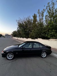 بي ام دبليو ٥٣٠ • ٢٠٠١ • اوتوماتيك