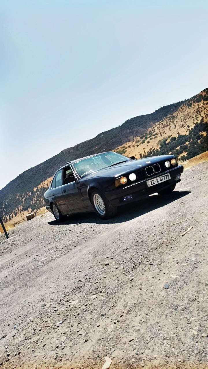 bmw525گير عادي 
سعر 45 
موديل 91كپس   گيرو مه كينه به شه رت  قتره سه رف و بوخاري نيه   سه نه وي تا 2030نويه  ره قه هه ولير    جام كاره با سلايت قفل مركزي  ويل حسير لايت زينون   مسروفي نيه ديسك تازه  گؤراوه عاينه و كلاج تازه بؤ گؤراوه   پيش و پشتي بي ليدراو   سياره يه كي تا بلي جوانه  ره نگ نيلي   شوين كركوك 
ژماره موبايل *********** كركوك, العراق
