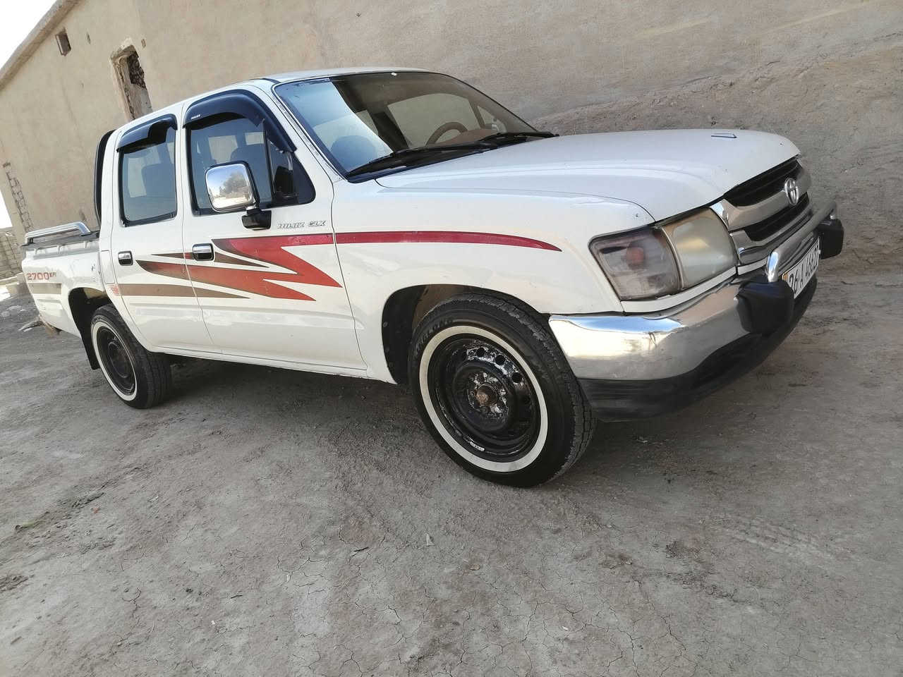 بكم تيوتا 2002
سنويه جديده باسمي شرط التحويل
كابون بانزين
بي طخات خفيفه
تبريد ثلج
طخم تواير
صدر معمر كامل 
داخل احمر
جام اوتماتيك كامل مواصفان GLX
المحرك بي نقص قليل جدا جدا جدا 
رقم صلاح الدين
السعر 125 ورقه وبي مجال 
***********
