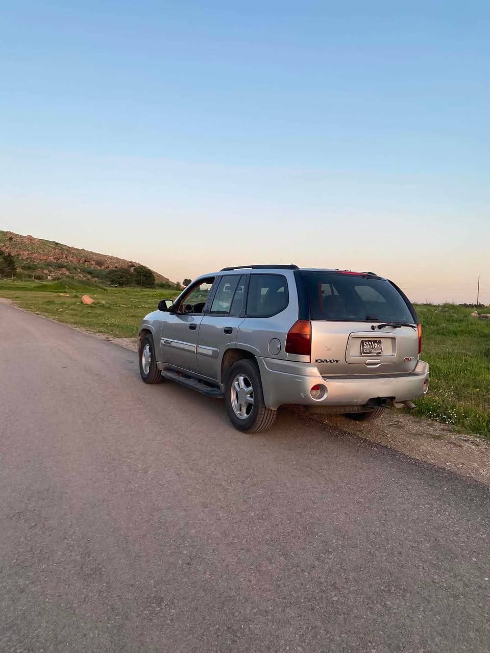 جیمسی ٦بستۆن ئارمی هەولیر مۆدلی ٢٠٠٤گیرومەکینە بەشەرت تەبرید لەسەرسویچ کوشن کارەبافولفول مواسەفات بەس سلایت نیە چوارتاییەی تازە لۆک سعر ٥٩گەڵاو مەجالێکی کەم. *********** دخان, السليمانية
