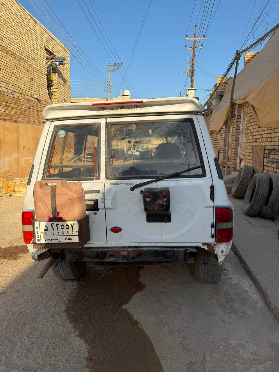 سلام عليكم نيسان مربع للبيع سياره بيه حادث تنباع على حطته مكانه ميسان العماره طخم تاير بجيس حداديه شرط من الطول لطول مضموت غاز ام ل١٠٠لتر بيه فصله وره كامله سياره كلشي بيه شغال من الطول لطول ما عده التبريد مكينه وكير نص عمر لي يريده يتصل ***********
