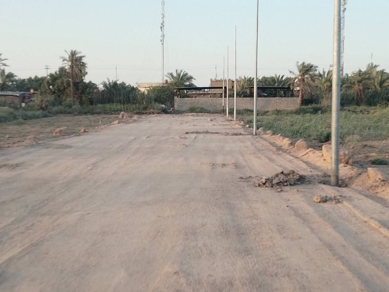 سلام عليكم للاستفسار ***********
قطع اراضي للبيع المساحه 200متر

وقف سني مسجل 

عرض الشارع10متر

جميع الخدمات متوفر 

العنوان ابي الخصسب جامع الشهيد الروميه

السعر19مليون 

للاستفسار ***********
