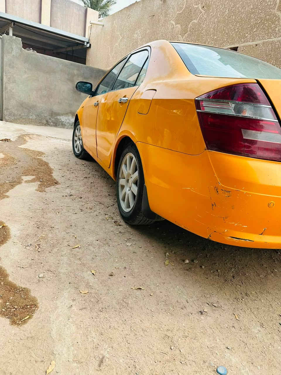 سلام عليكم جيلي موبل رقم قادسيه الدولي قبل يومين حولته مصفره من كلشي تحويل ثاني يوم مكينه وكير شرط جدد مسويله ادامه كامله للعبوه مال بانزين حداديه جديده تخم تاير جديد تخم سماعات مضخم باتري جديد سياره جاهزه مال جناي مكاني ديوانيه ال بدير  سعره ب39 
***********/***********
