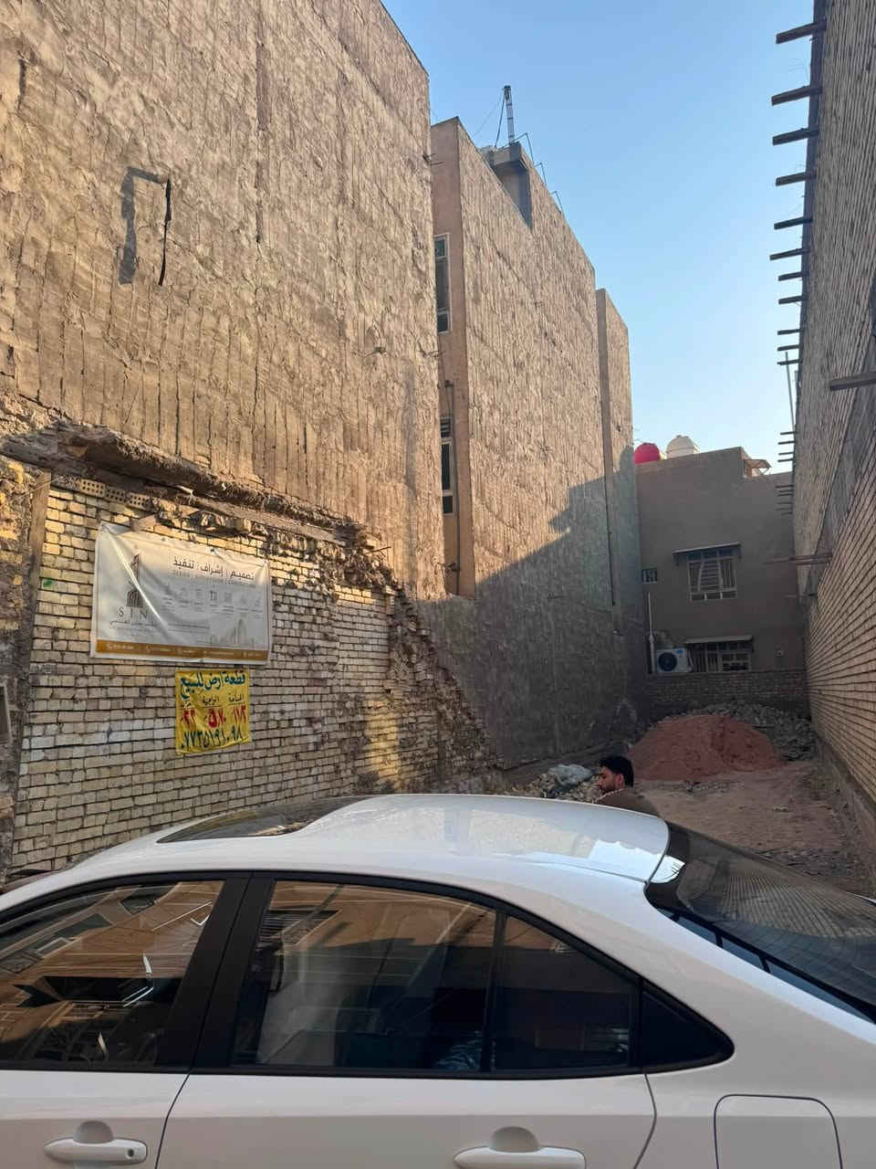 🏡 للبيع قطعة أرض سكنية

📐 المساحة بالسند: 113 م²
📏 المساحة على أرض الواقع: 118 م²
📍 الواجهة: 5.70 م
📍 النزال: 22 م

قطعة مناسبة للسكن أو الاستثمار، والموقع ممتاز.

📞 للاستفسار: ***********
