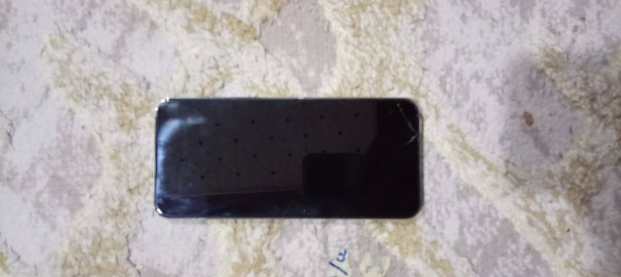 السلام عليكم مر خصت الادمن 

جهاز تكنو سبارك نضيف
غير مفتوح الجهاز شغال بصورة عامة
مابي اي خلل 
سعر الجهاز 75 وبي مجال بسيط لشراي 

ذاكره 128

تواصل ***********

بي فطر بشاشة مامبين وما مئاثر علية
