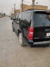تاهو بترة لون اسود رقم بصرة جاهزة. حادثها جاملغ الخلفي ومناطق خياس اعت...