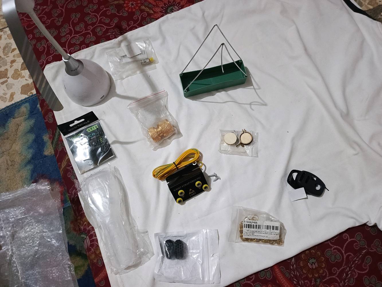 ادوات مختلطه للببع السعر خاص