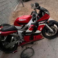 R6 • هيكل • ماكو محرك