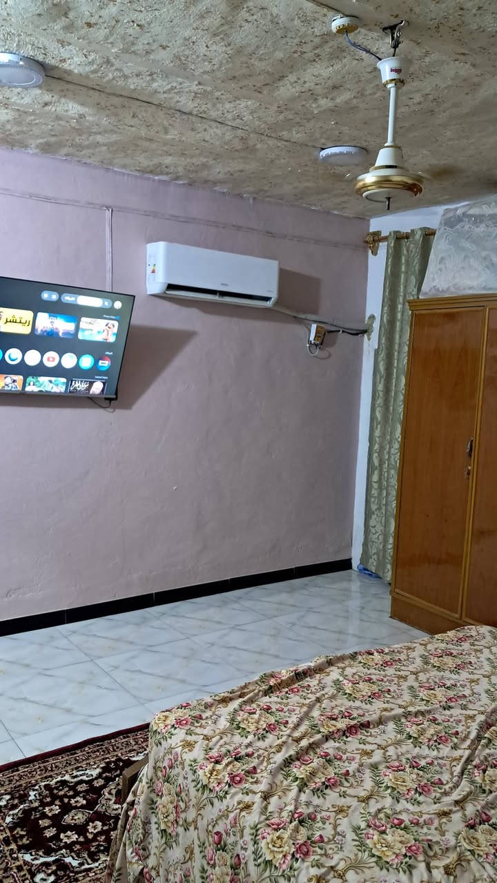الكوفه دور الحوزة • غرفة وصالة • مشمول تطويب