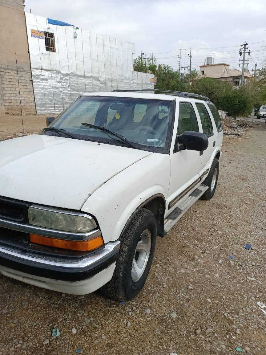 شوفرلیت  بلایزەر ئۆتۆماتیک مۆدێل 2002ئاڕمی پلاستیکی سلێمانی گێڕومەکینەو تەقەوڕەقەی بەشەرت چوار تایەی لۆکی لەژێر دایە سعری21گەڵائاڵوگۆڕمان نیە تەنها فرۆشتن جوابی نامە نایینەوە تەنها تەلەفون ***********  *********** السليمانية, العراق

