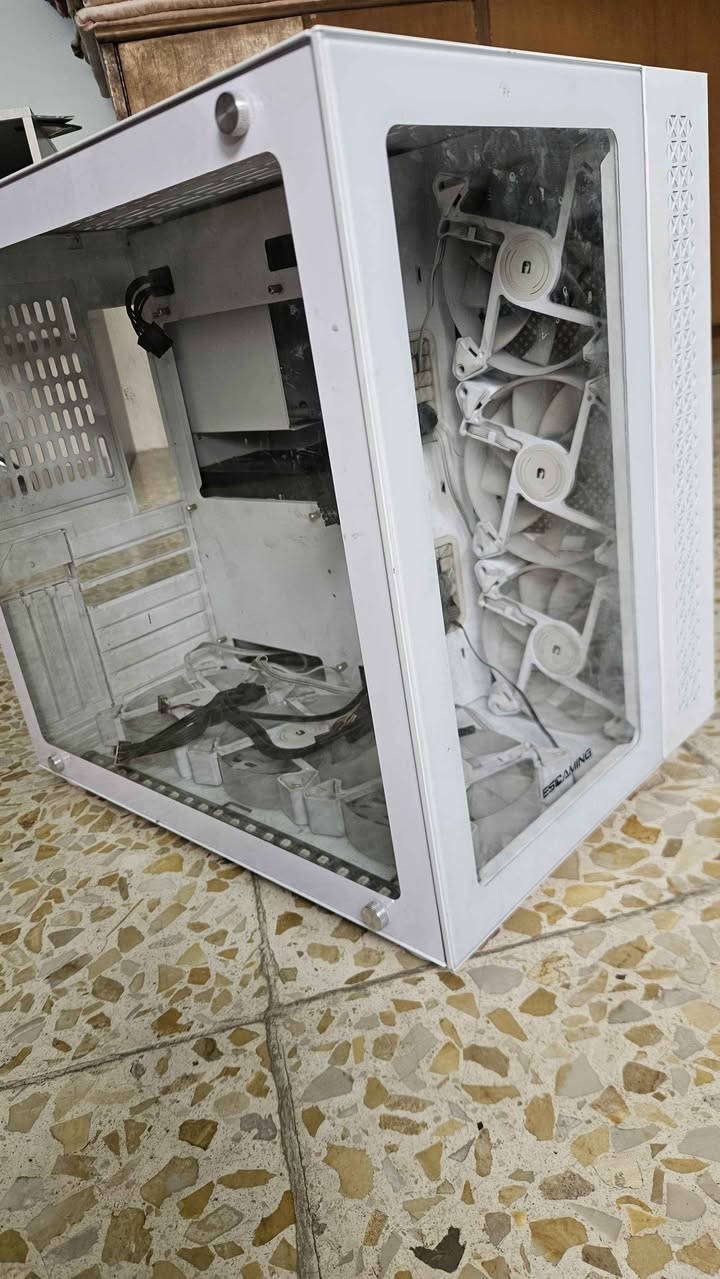 كيس ابيض • ياخذ اكبر بورد • باور 650w