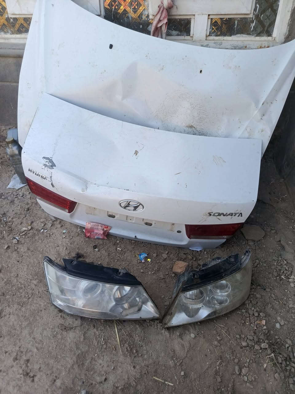 السلام عليكم قراض سوناتا 9 للبيع  جنطه خسفه بيه ترجع ع بارد وصطبات اماميات وخلفيات وهورنات وقفل مال بنيد وماطور مروحه و دبه ماي راديتر ودبه ماي ماسحات وبطاين بنيد وبطاين جنطه مكان سماوه كلمن وسعره الشراي اتصل  ***********
