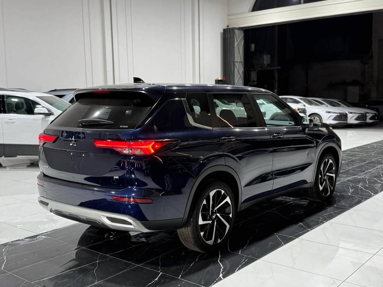 𝑴𝑰𝑻𝑺𝑼𝑩𝑰𝑺𝑰  𝑶𝑼𝑻𝑳𝑨𝑵𝑫𝑬𝑹  𝑺𝑬  𝑨𝑾𝑪  ‏4x4 2024
موديل  2024
محرك 𝒄 𝒄 2,500 
مواصفات 
بصمة
٧ راكب
كشن جلد
كشن تدفئة
ابواب بصمة
ابواب بردة
نظام كاميرا ‏‎  °360 
لايتات ليد زينون
مرايا شفت كهربائي
حساس امامي و خلفي
رادار امامي و خلفي و جانبي
بريك بصمة
صندوق شفت 
سيارة ١ قطعةصبغ
١ قطعة كلير امريكا
𝑴𝒊𝒍𝒆𝒔مسافة 45,000
بدون دواخل

رقم شاصي

JA4J4VA84RZ059890

سيارة موجود اربيل

☎️ 
*********** - ***********
***********

#𝑴𝑰𝑻𝑺𝑼𝑩𝑰𝑺𝑰 #𝑶𝑼𝑻𝑳𝑨𝑵𝑫𝑬𝑹
