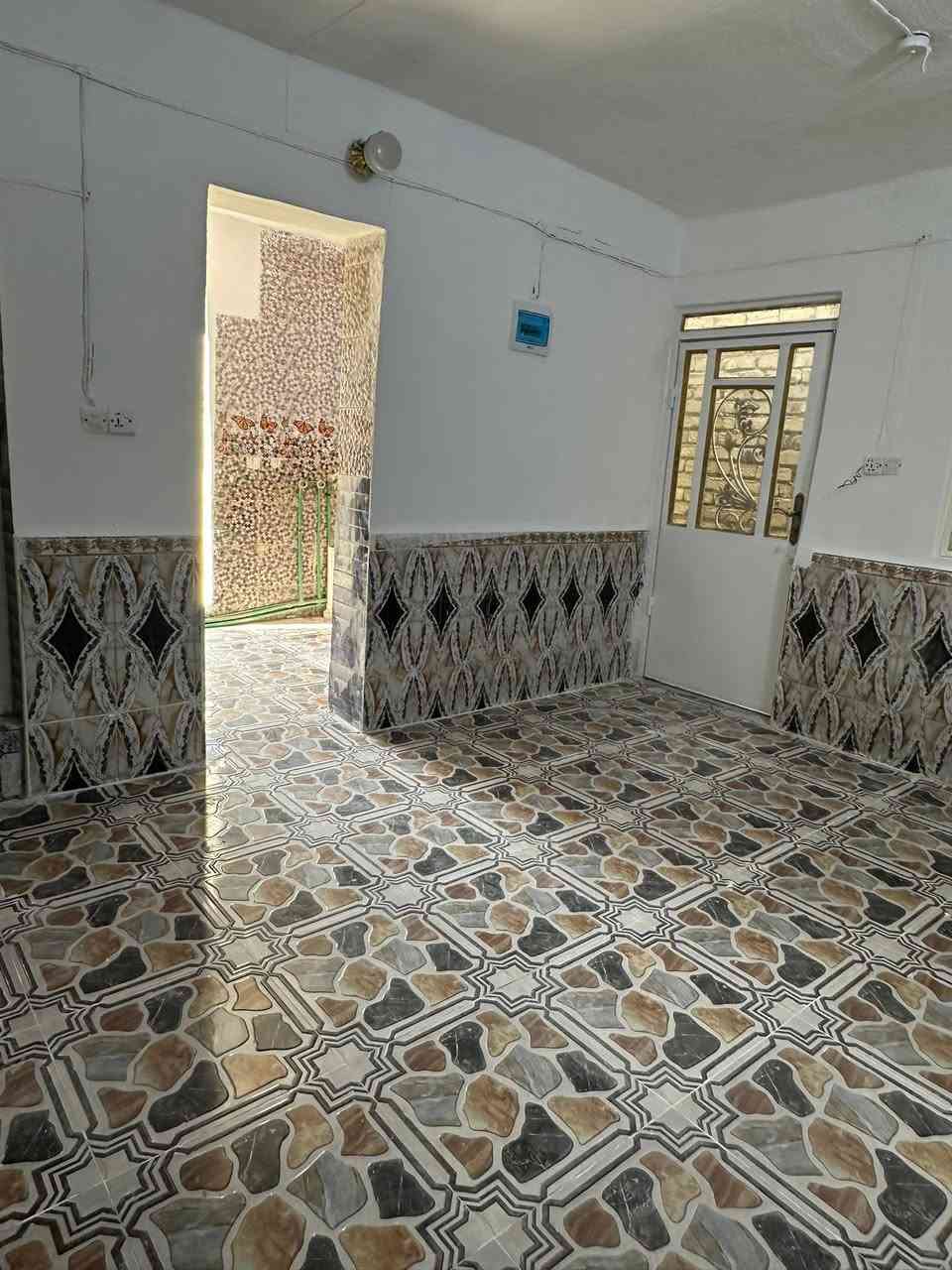 ‏يا الله بيت للبيع طابو صرف ‏نجف حي ميسان

‏قطاع 22. المساحة 50 متر  قرب شارع عودة

‏غرفة      صالة     مطبخ    صحيات

‏السعر   58  مليون. وبي مجال
""""""""""""""""""""""""""""""""""""""""""""""""""""

      ‏مكتب أبو حوراء الحسناوي للعقار

‏عنوان المكتب حي ميسان مقابل سوق

‏الاتصال.   ***********   ***********

      ‏لدينا     إيجار     بيع      شراء
"""""""""""""""""""""""""""""""""""""""""""""""""""
￼

