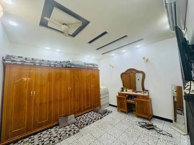 البيت 100 متر البيع بل قصد سعر الكلي 95وبي مجال  مليون مقدمه 40 مليون 
يبقه 55 مليون  
شهر ٥٠٠ الف 
طابو صرف 
البيت بدون كفيل 
مجمع بيتي ٢ النجف يتكون ستقبال مطبخ صاله غرفه صحيات طابوك جمهوري صب كونكريت لاستفسار ***********
