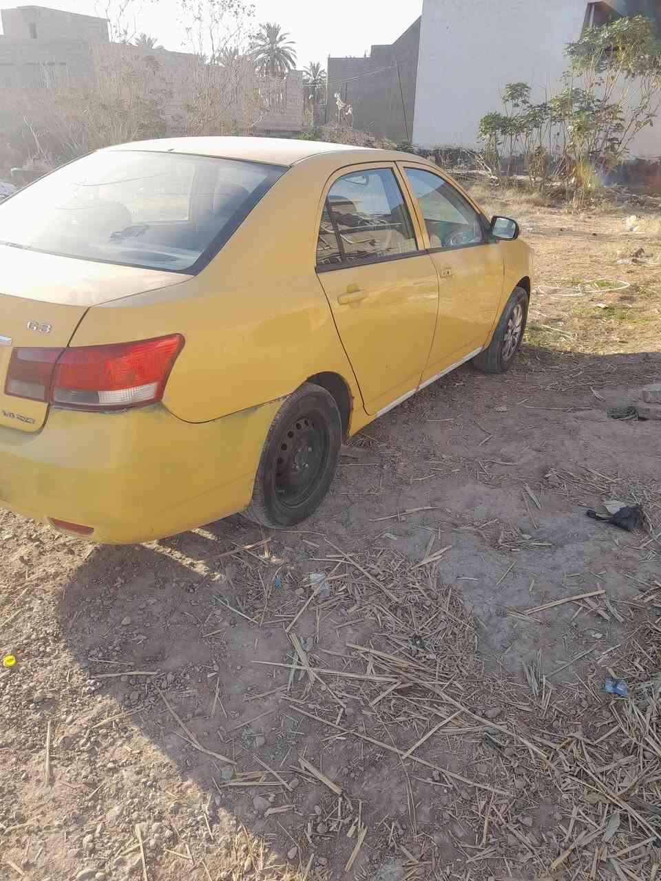 السلام عليكم بيوايدي ٢٠١٣ كير ومحرك كورله شاديهن جديد ١٨٠٠ تبريد شقال نقص بس مروحه واكفه السعر ٣٨ وبيهه مجال قليل العنوان ابوغريب رقم الهاتف *********** قير متواجد على الفيس سنويه بأسمي محوله جديد مصفره هيئه  وقرامات
