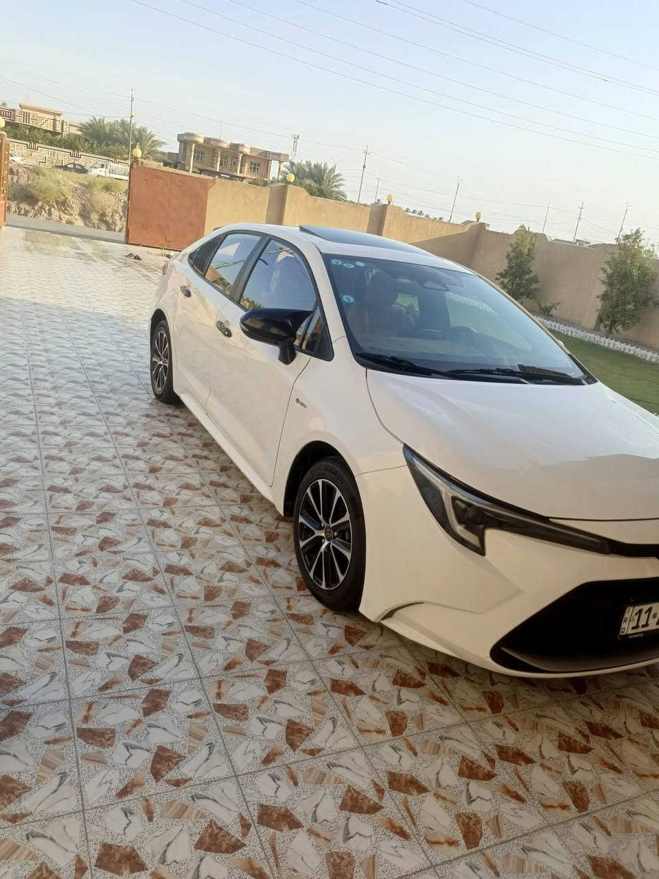 سلام عليكم 
كورلا موديل 24 هايبرد شكل لمريكي 
رقم بغداد الدولي 
محرك 1800
سياره حلوه وجديده مكفوله من صبغ وتبديل 
فول مواصفات 
داخل احمر 
كشانه جلد 
وكشن كهرباء 
سعر 148 وبيه مجال بسيط 
***********
***********
سونار وي صور 
مكان الانبار الكرمه
